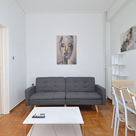 A Cozy Minimal Apartment At Koukaki, Dimitrako... Atena Exterior foto