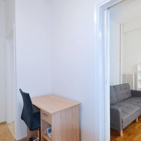 A Cozy Minimal Apartment At Koukaki, Dimitrako... Atena Exterior foto