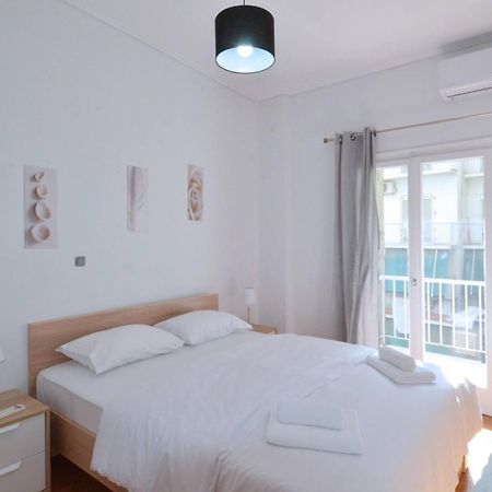 A Cozy Minimal Apartment At Koukaki, Dimitrako... Atena Exterior foto
